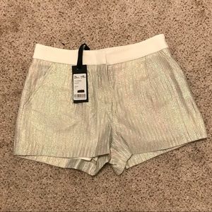 Shorts green metalish and white BEL AIR size 1 NEW